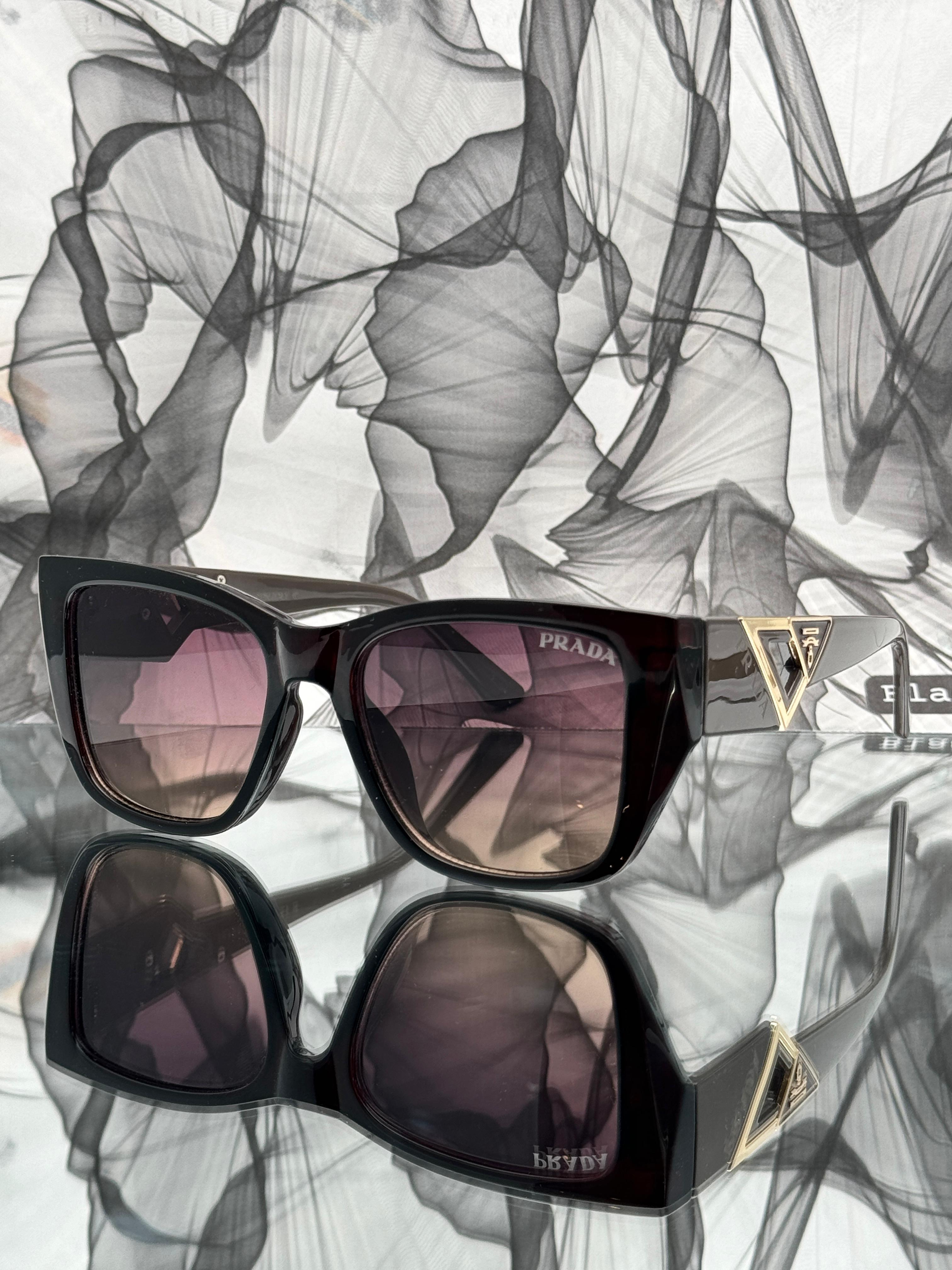 GAFAS DE MUJER PRADA